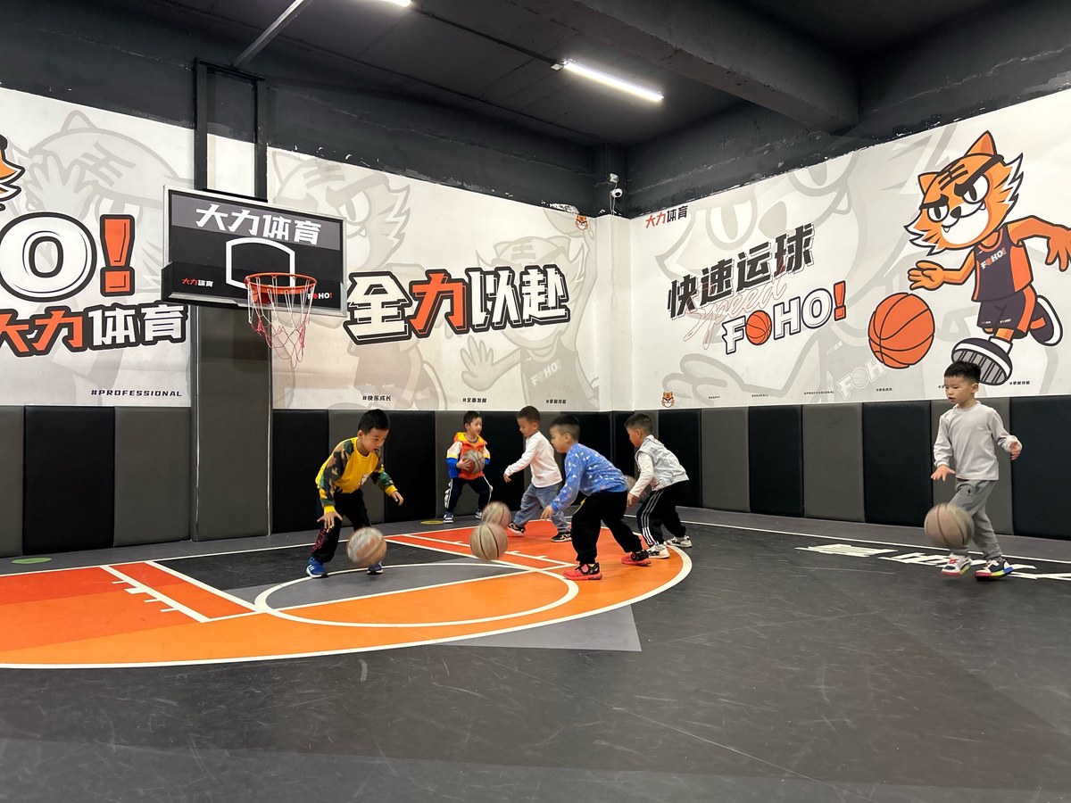 如何利用力量训练提高篮球运动员的弹跳力?_1